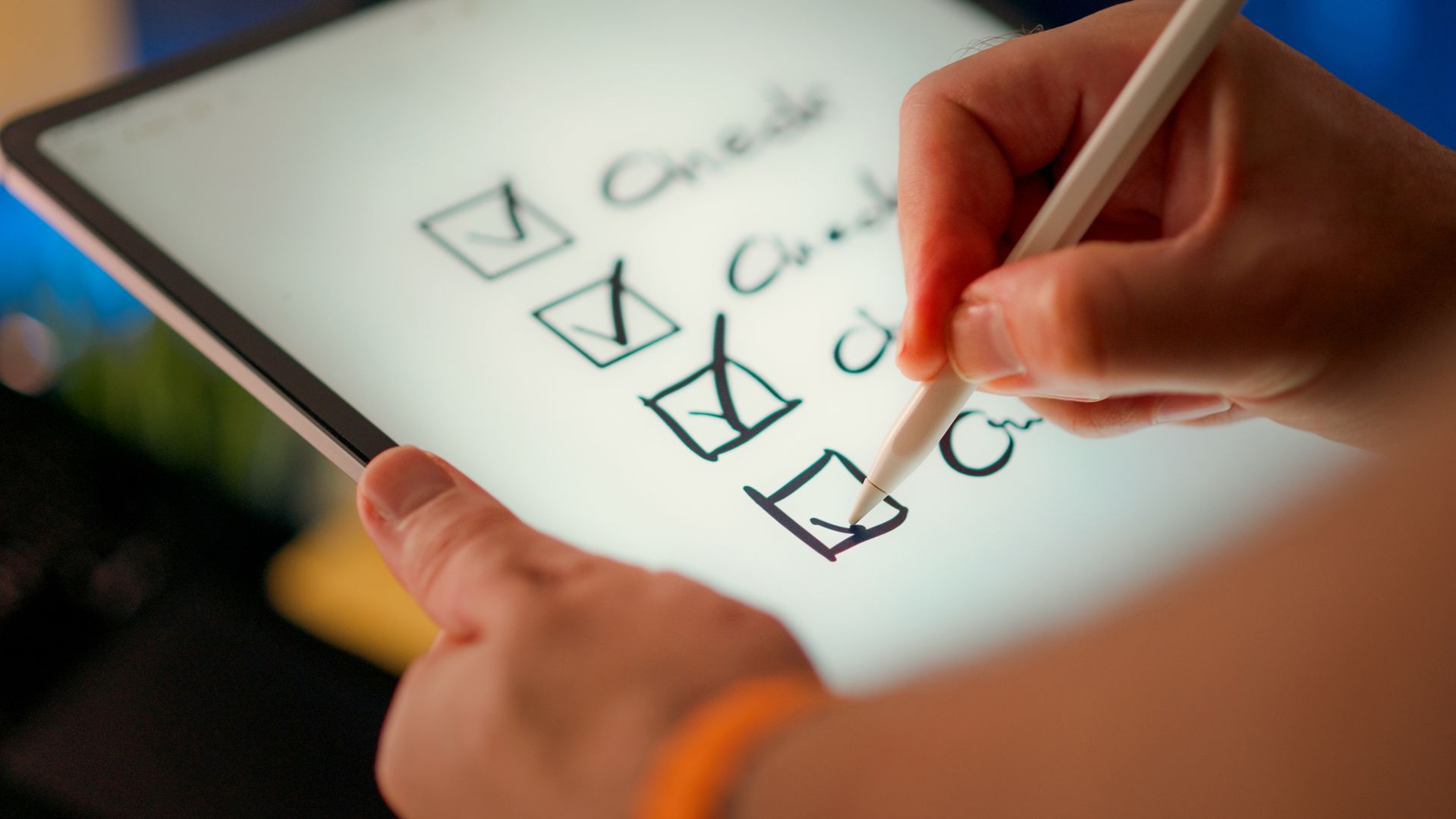 A car maintenance checklist